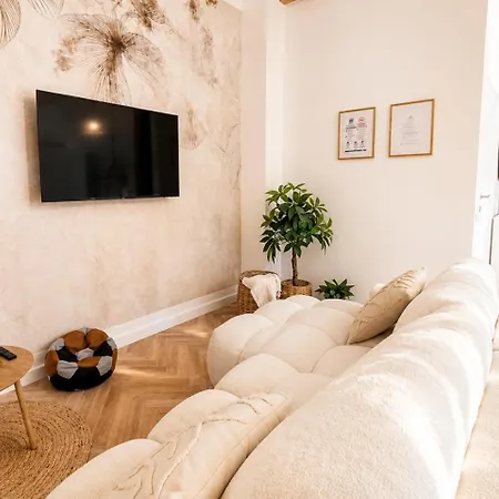 Kaszmir Luxury Apartment